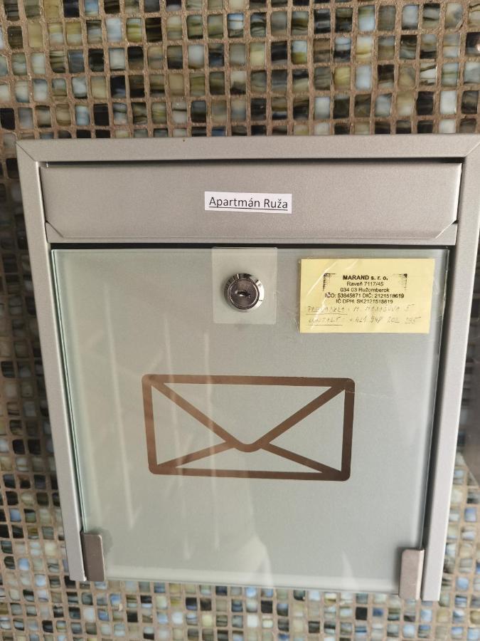 Apartman Ruza Ruzomberok Luaran gambar