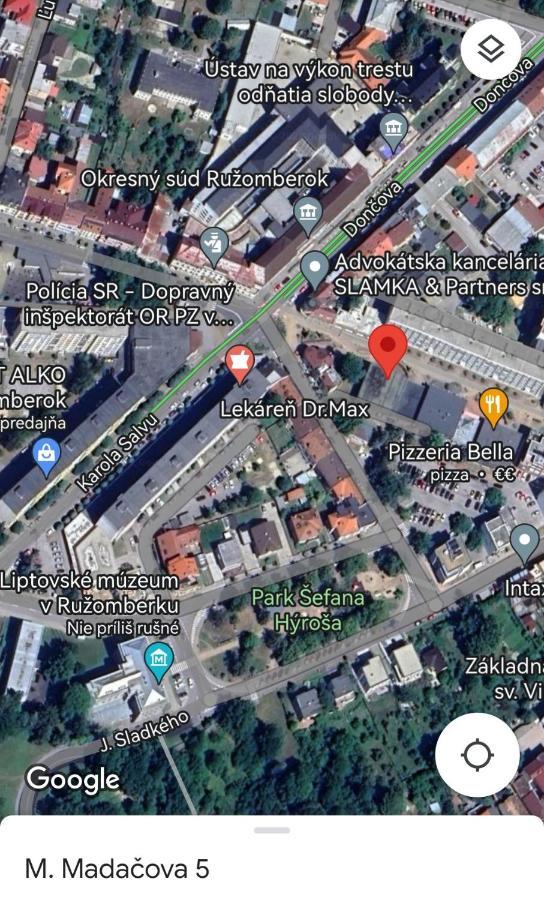 Apartman Ruza Ruzomberok Luaran gambar