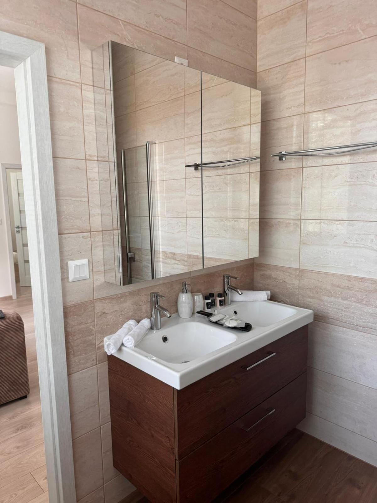 Apartman Ruza Ruzomberok Luaran gambar
